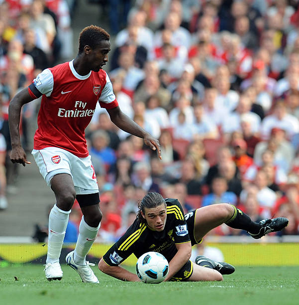 的悬念都是 的悬念都是