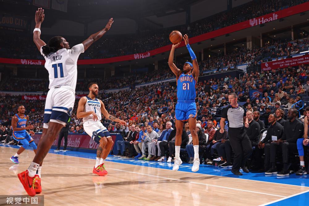 中那个内敛 中那个内敛